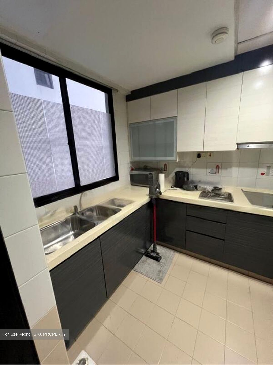 Central Green Condominium (D3), Condominium #575840181